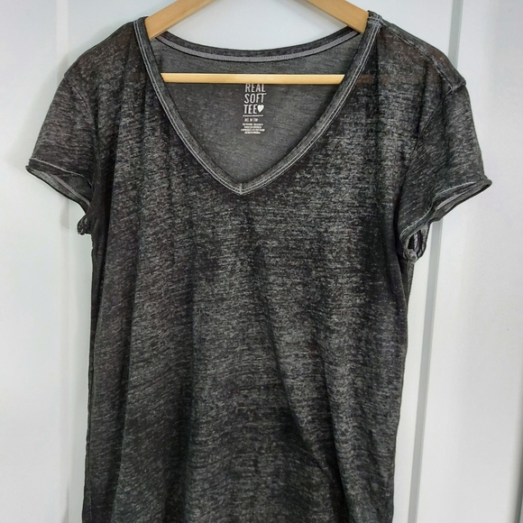 Black Aerie T- Shirt - Picture 1 of 4